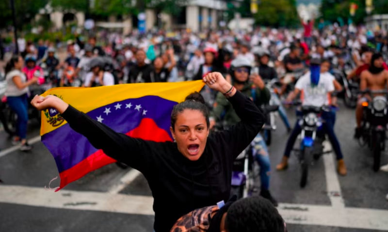 Venezuelan Security Forces Clash with Protesters Following Disputed Election Result